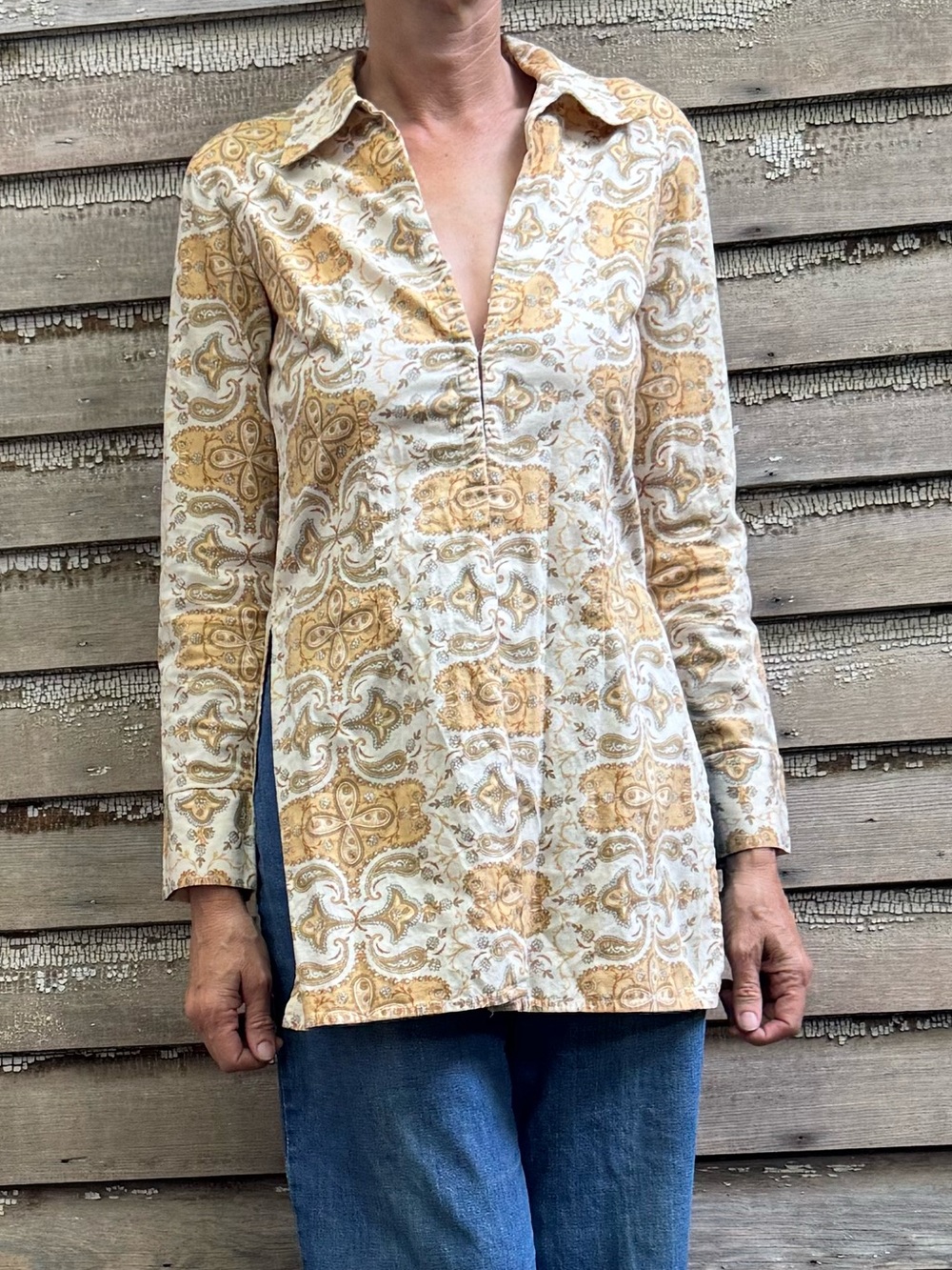 VTG Frenchi Paisley Tunic Shirt in Cream, Tan and Light Blue - Picture 8 of 16